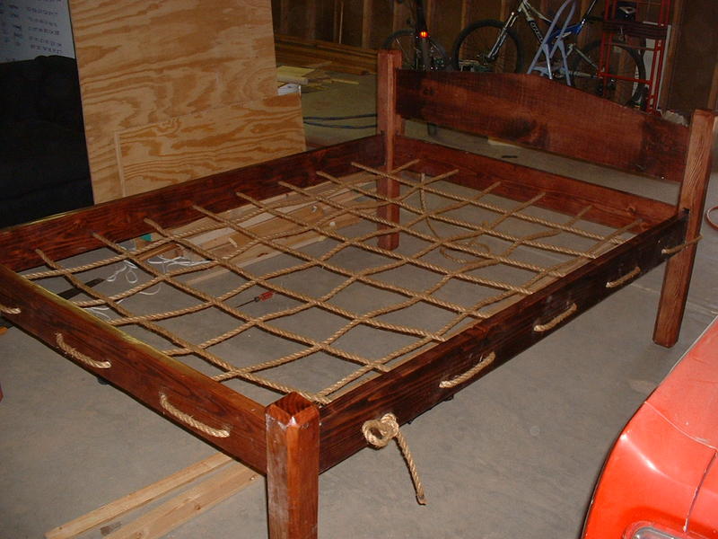 Loosely rope the bed