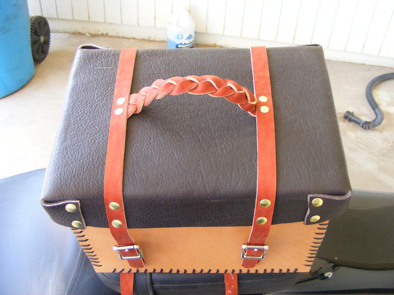 Braided handle to carry it when off the bike.